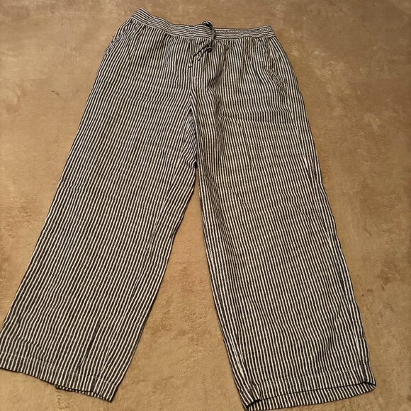 Old Navy Black & White Striped Linen Blend Drawstring Pants – Size M - Picture 1 of 6